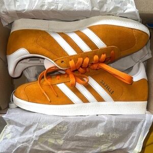 Adidas Gazelle sneakers